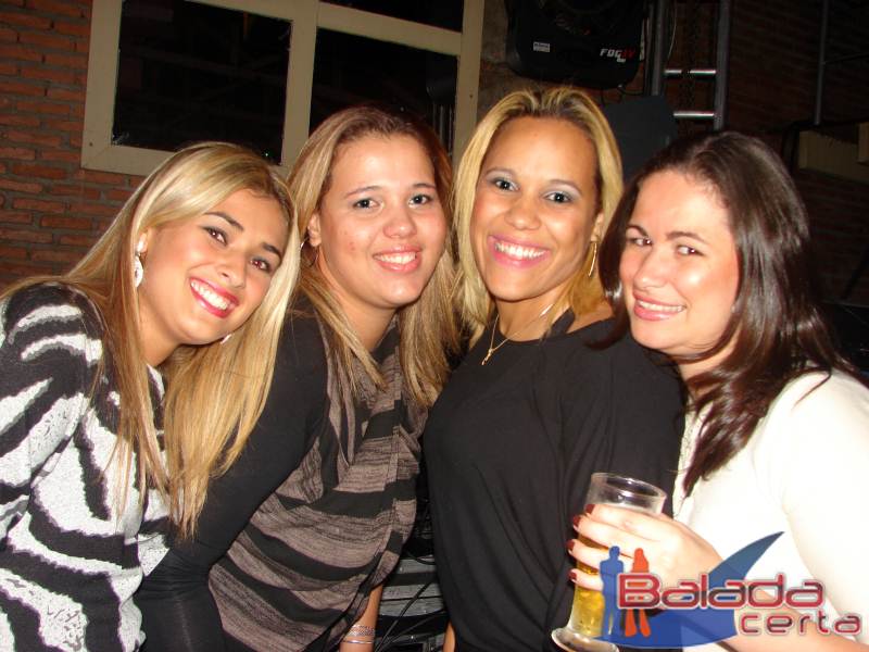 Balada: Show do Belo no Santa Clara