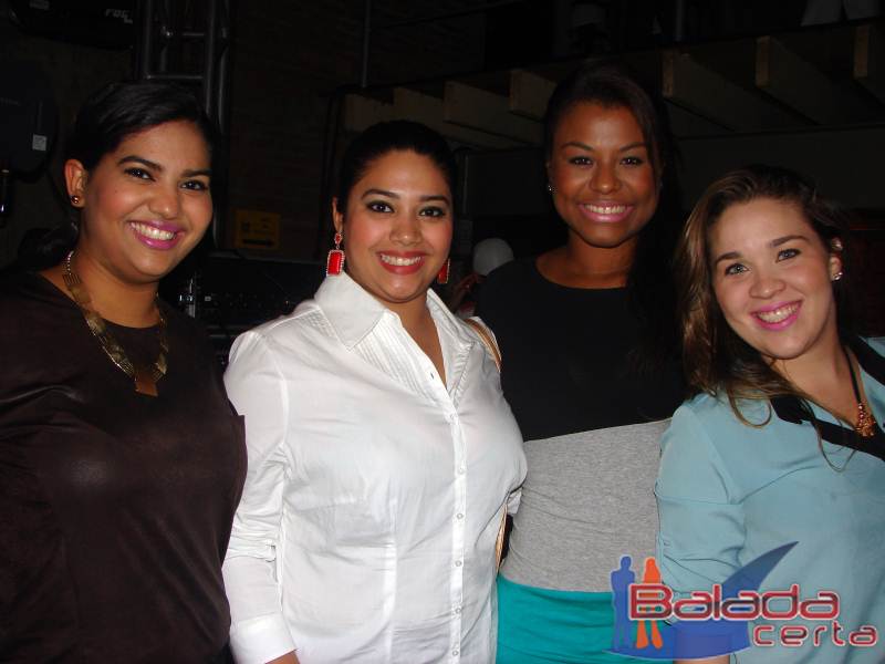 Balada: Show do Belo no Santa Clara