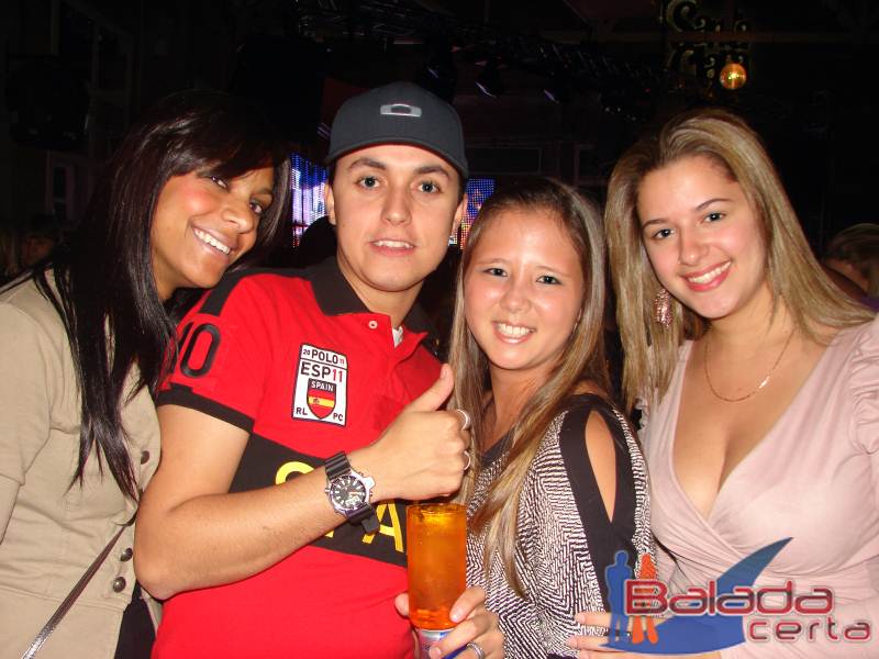 Balada: Show do Belo no Santa Clara