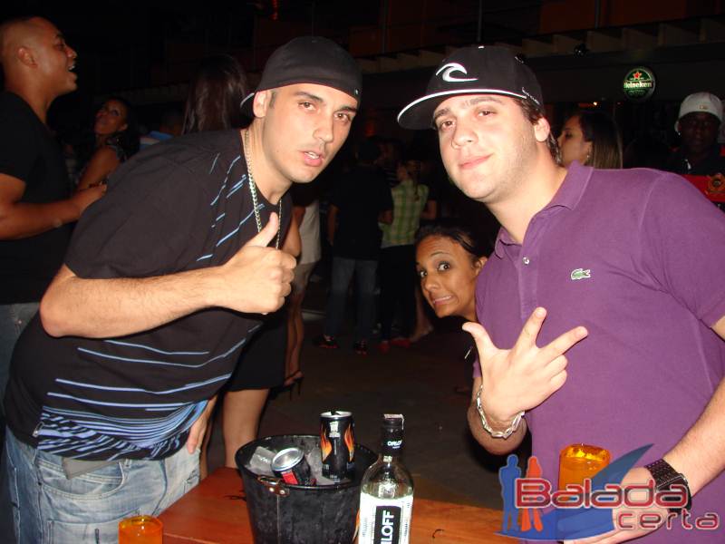 Balada: Show do Belo no Santa Clara
