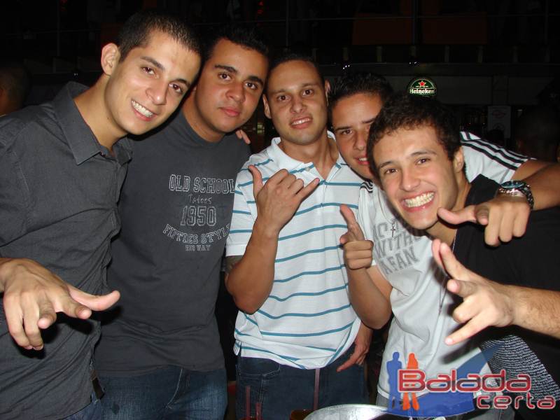 Balada: Show do Belo no Santa Clara