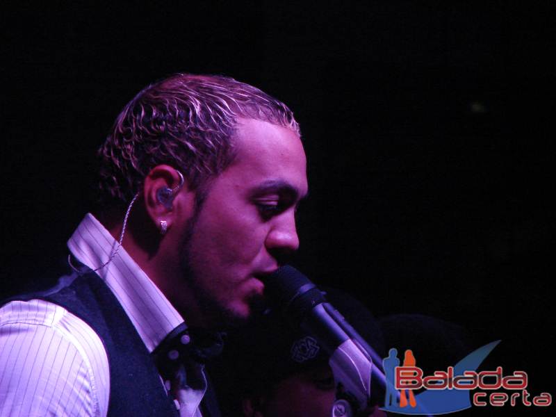 Balada: Show do Belo no Santa Clara