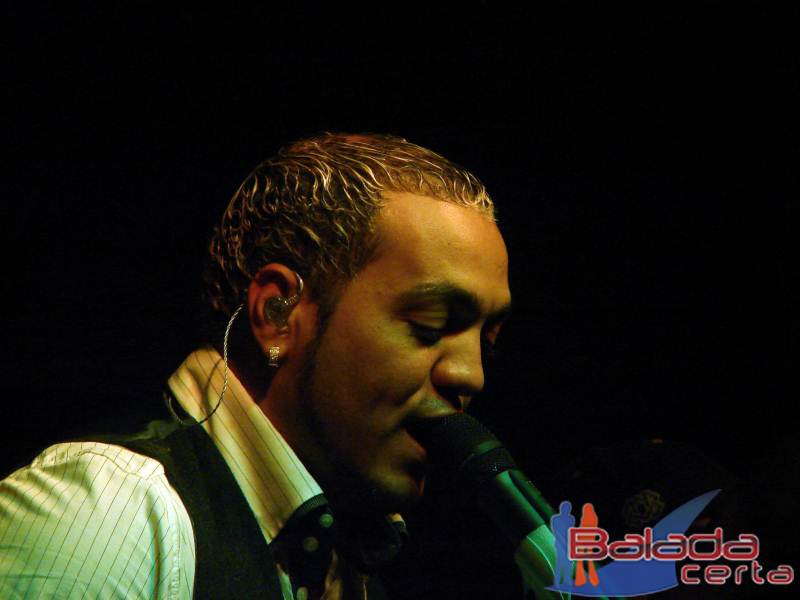 Balada: Show do Belo no Santa Clara