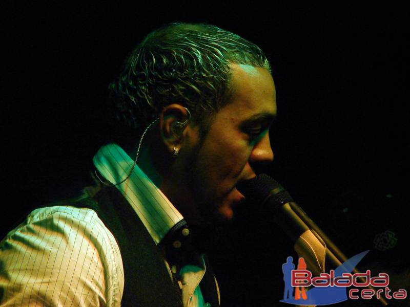 Balada: Show do Belo no Santa Clara