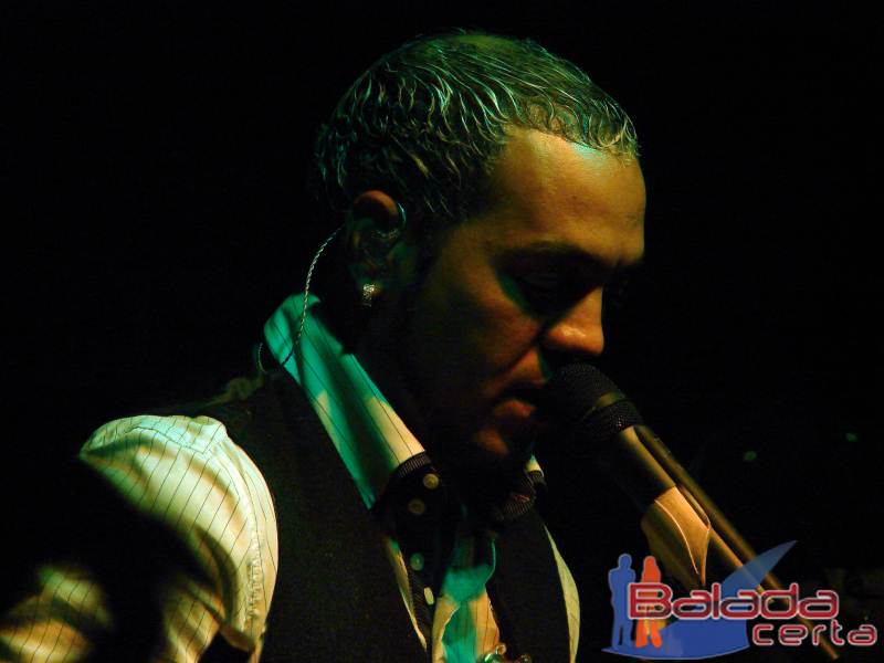 Balada: Show do Belo no Santa Clara