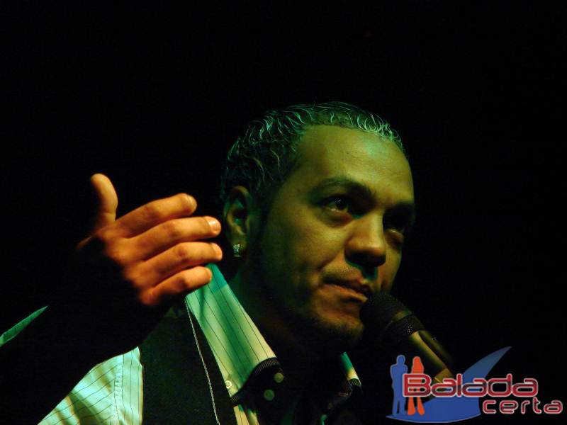 Balada: Show do Belo no Santa Clara