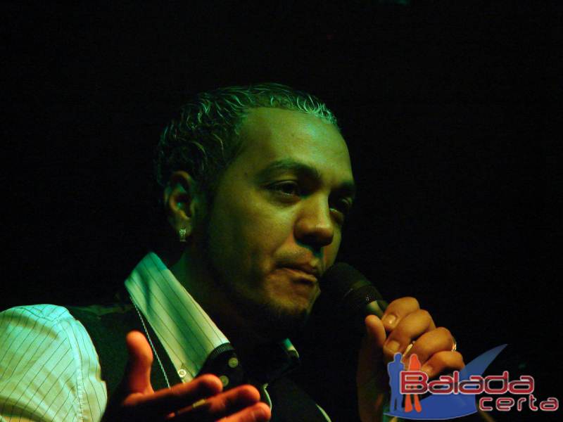 Balada: Show do Belo no Santa Clara