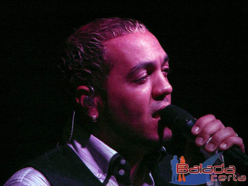 Balada: Show do Belo no Santa Clara