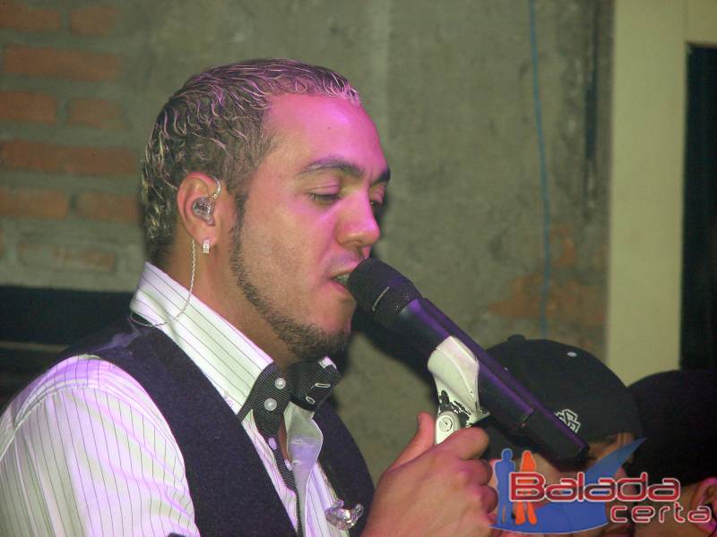 Balada: Show do Belo no Santa Clara