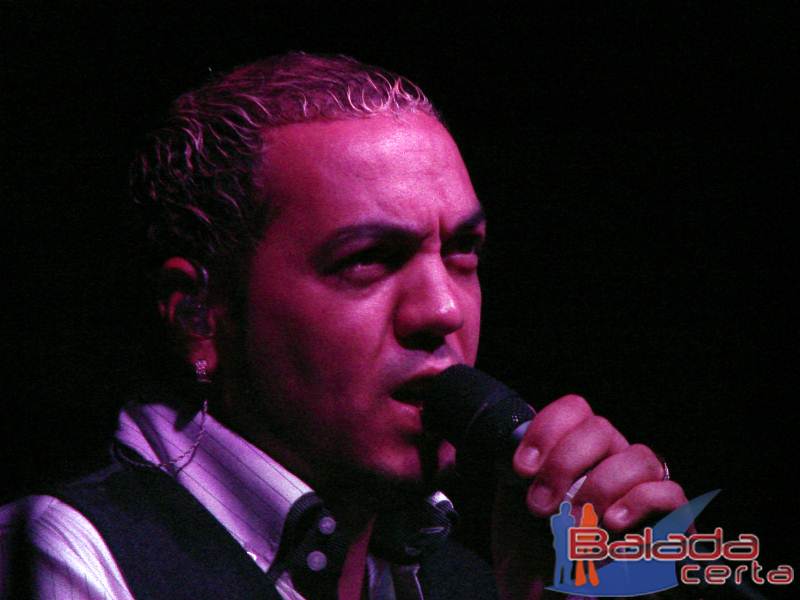 Balada: Show do Belo no Santa Clara