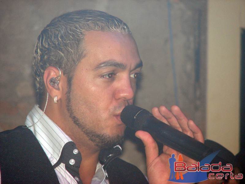 Balada: Show do Belo no Santa Clara