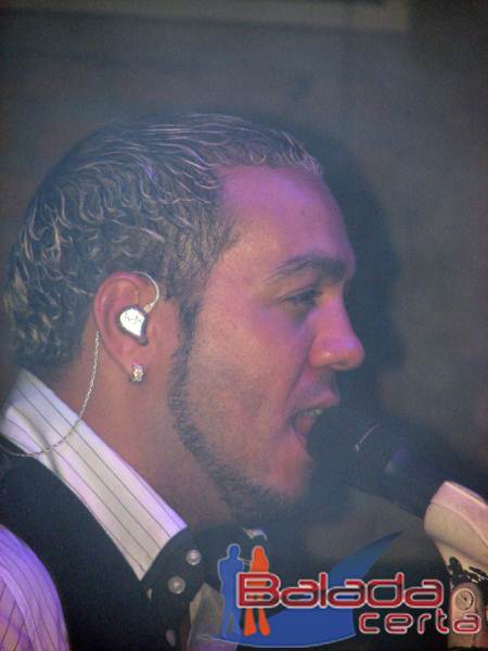 Balada: Show do Belo no Santa Clara