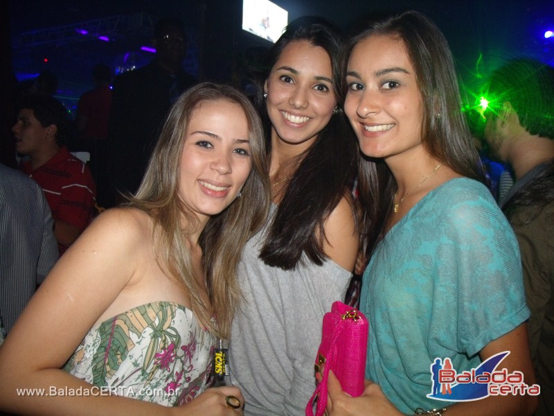 Balada: Fotos de Sexta no Vitorios Hall