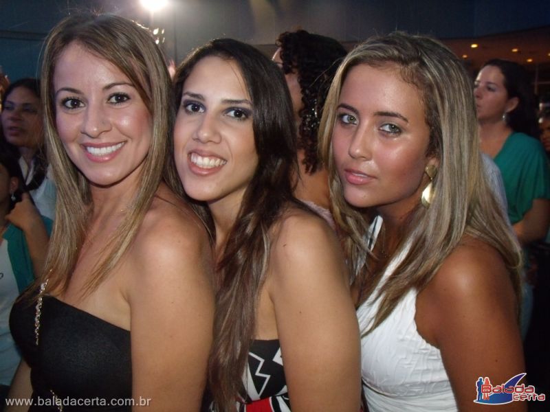 Balada: Fotos do Show Fred & Gustavo, no Center Convention em Uberlandia