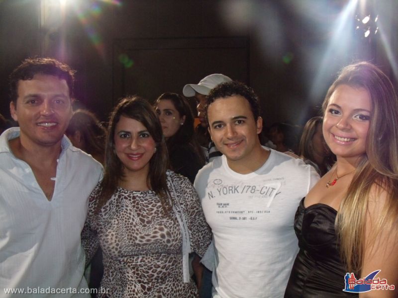 Balada: Fotos do Show Fred & Gustavo, no Center Convention em Uberlandia