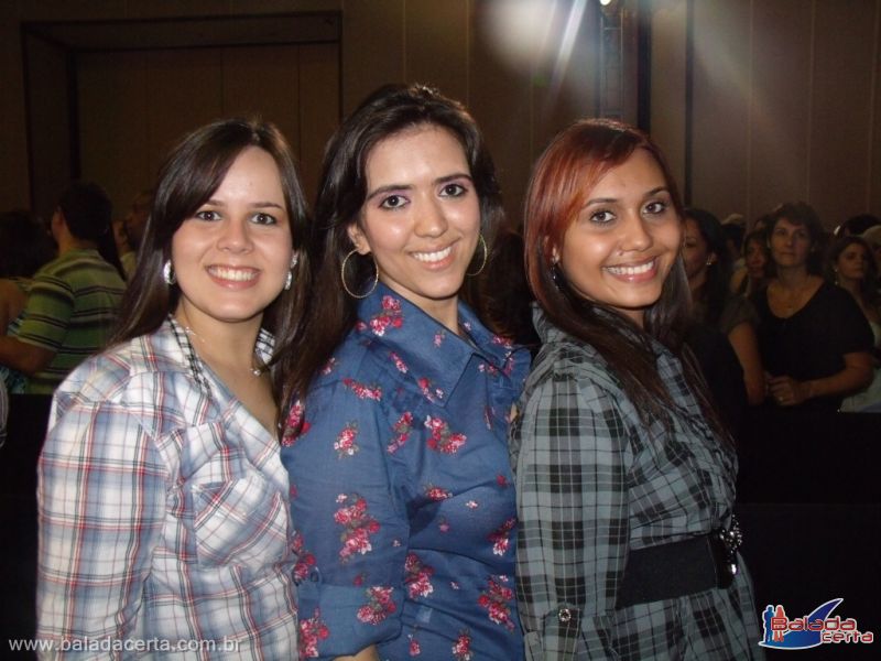Balada: Fotos do Show Fred & Gustavo, no Center Convention em Uberlandia