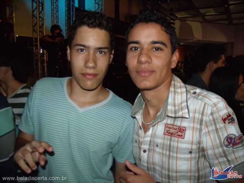 Balada: Fotos do Show Fred & Gustavo, no Center Convention em Uberlandia