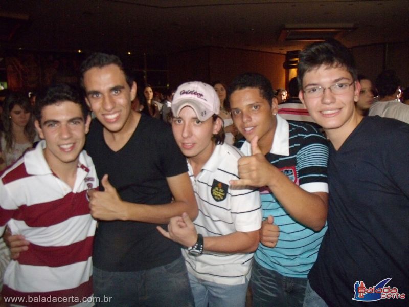 Balada: Fotos do Show Fred & Gustavo, no Center Convention em Uberlandia