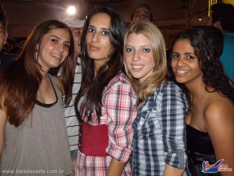 Balada: Fotos do Show Fred & Gustavo, no Center Convention em Uberlandia