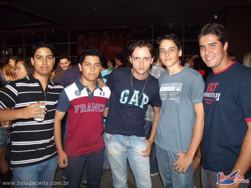 Balada: Fotos do Show Fred & Gustavo, no Center Convention em Uberlandia