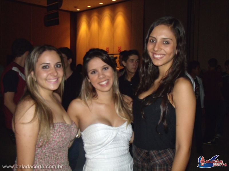 Balada: Fotos do Show Fred & Gustavo, no Center Convention em Uberlandia