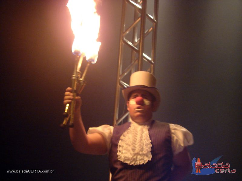 Balada: Show do Teatro Mgico