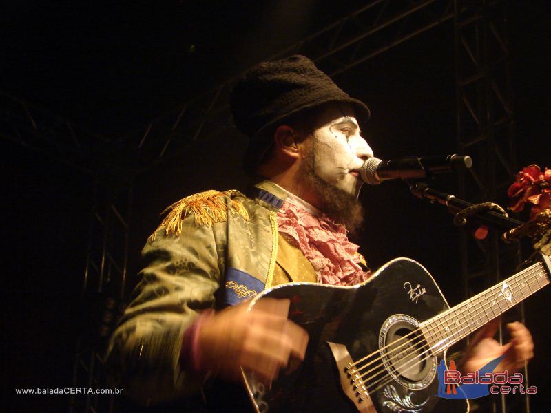 Balada: Show do Teatro Mgico