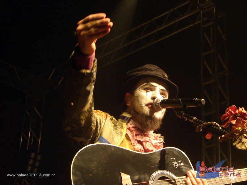 Balada: Show do Teatro Mgico