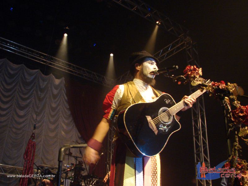 Balada: Show do Teatro Mgico