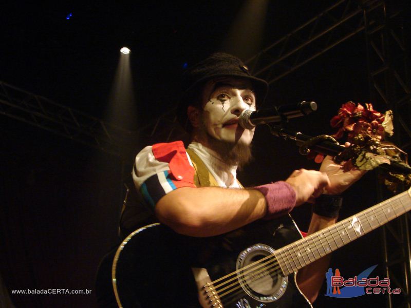 Balada: Show do Teatro Mgico