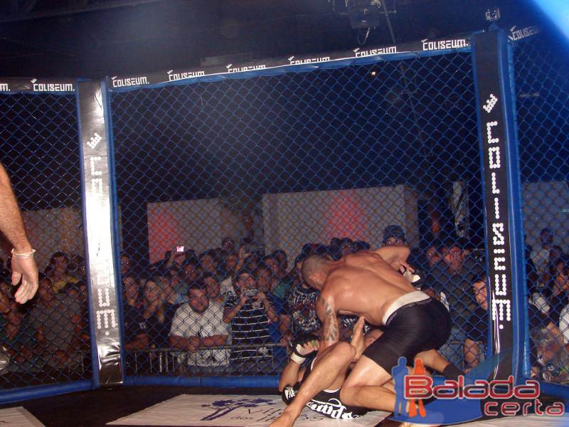 Balada: The Coliseum no Vila dos Ips
