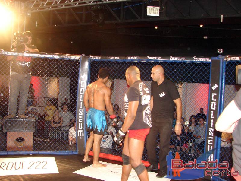 Balada: The Coliseum no Vila dos Ips