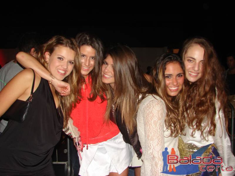 Balada: The Coliseum no Vila dos Ips
