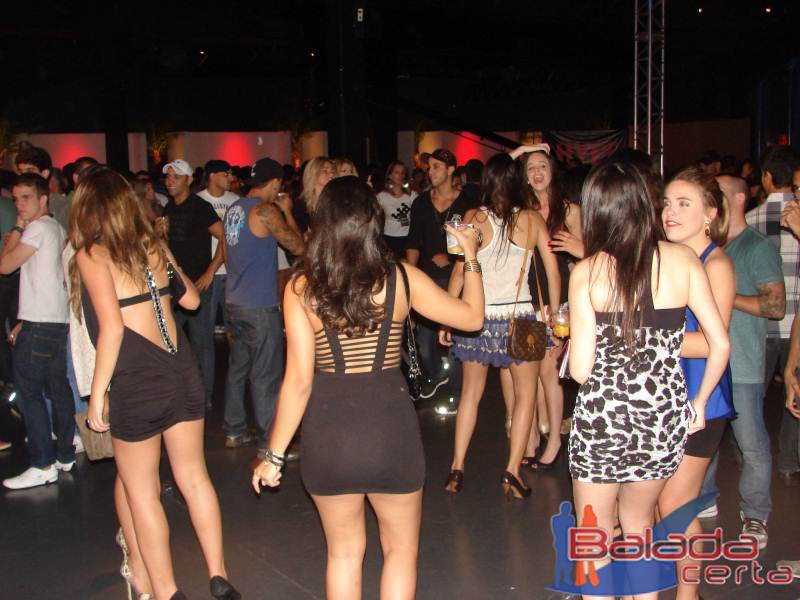 Balada: The Coliseum no Vila dos Ips
