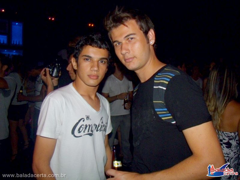 Balada: Fotos de Sexta na Weekend