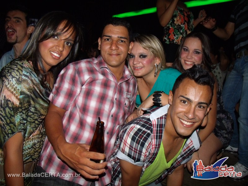 Balada: Fotos de Sexta na Weekend