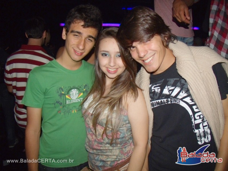 Balada: Fotos de Sexta na Weekend