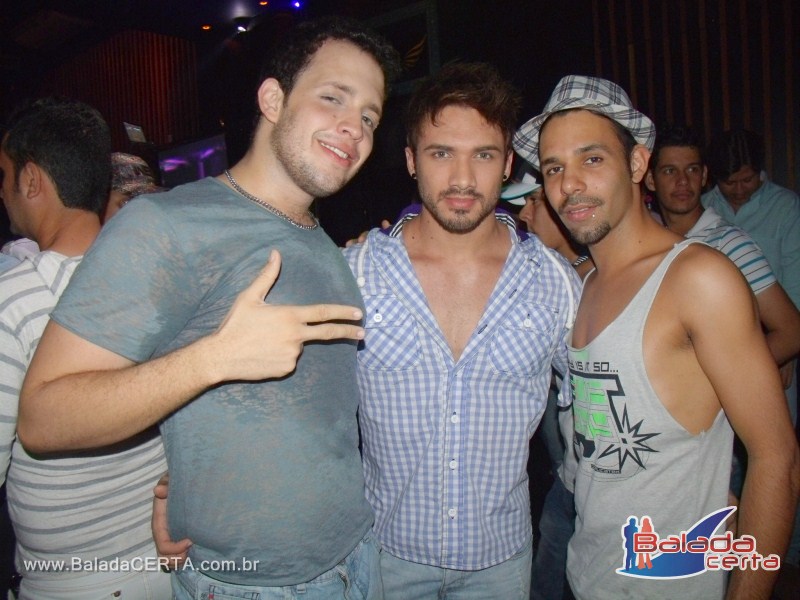 Balada: Fotos de Sexta na Weekend