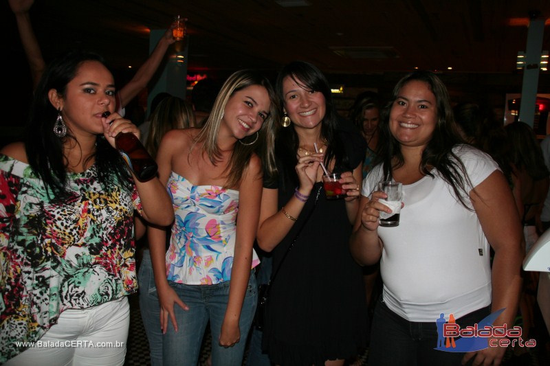 Balada: Fotos de domingo no PoiZ em guas Claras - DF