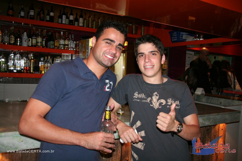 Balada: Fotos de domingo no PoiZ em guas Claras - DF