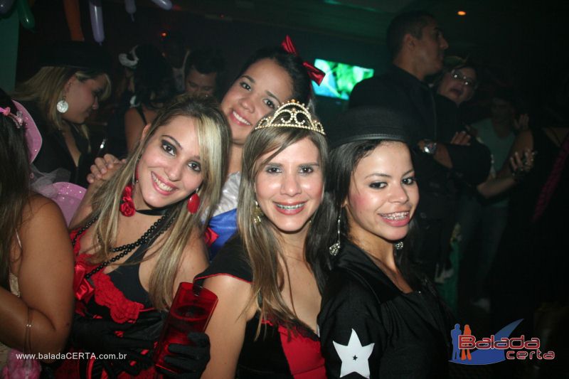 Balada: Fotos de sexta no Poiz em guas Claras - DF