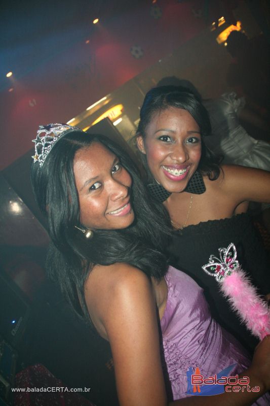 Balada: Fotos de sexta no Poiz em guas Claras - DF