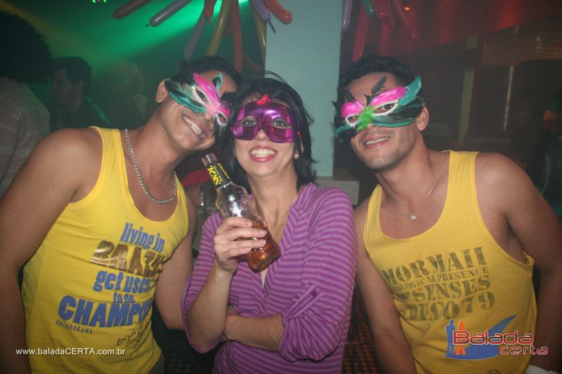 Balada: Fotos de sexta no Poiz em guas Claras - DF