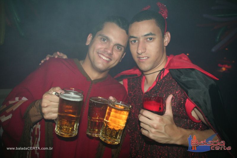 Balada: Fotos de sexta no Poiz em guas Claras - DF