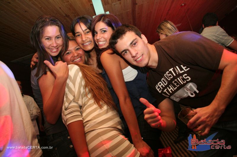 Balada: Fotos de sbado no Poiz em guas Claras - DF