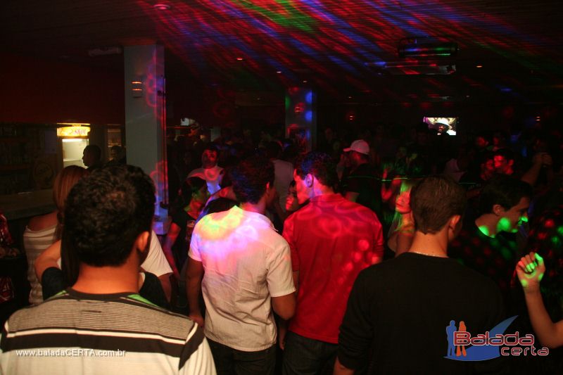 Balada: Fotos de sbado no Poiz em guas Claras - DF