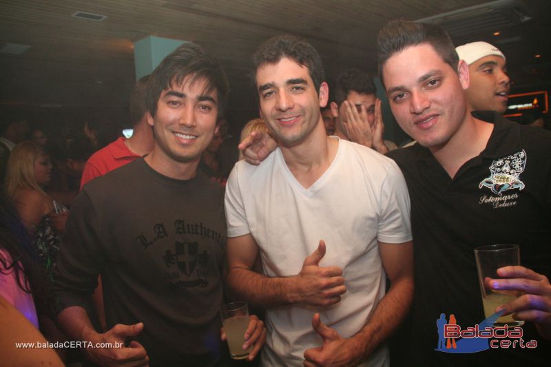 Balada: Fotos de sbado no Poiz em guas Claras - DF