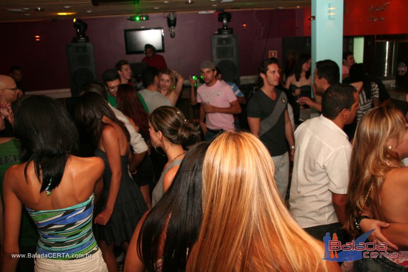 Balada: Fotos de sbado no Poiz em guas Claras - DF