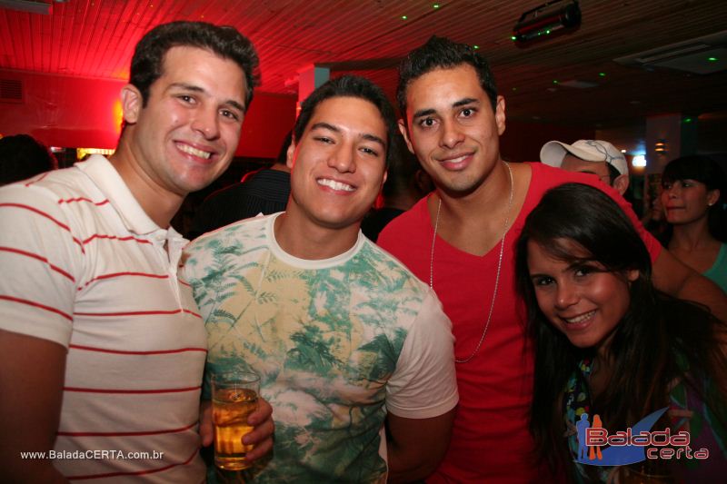 Balada: Fotos de sbado no Poiz em guas Claras - DF