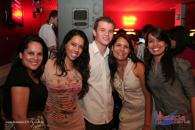 Balada: Fotos de sbado no Poiz em guas Claras - DF